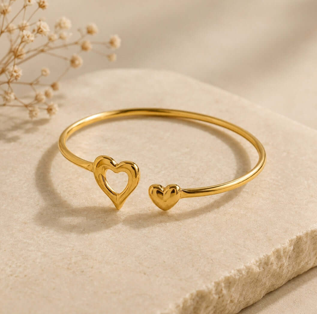 Lizzy Heart Cuff - Gold Heart Bracelet - Zoha Los Angeles