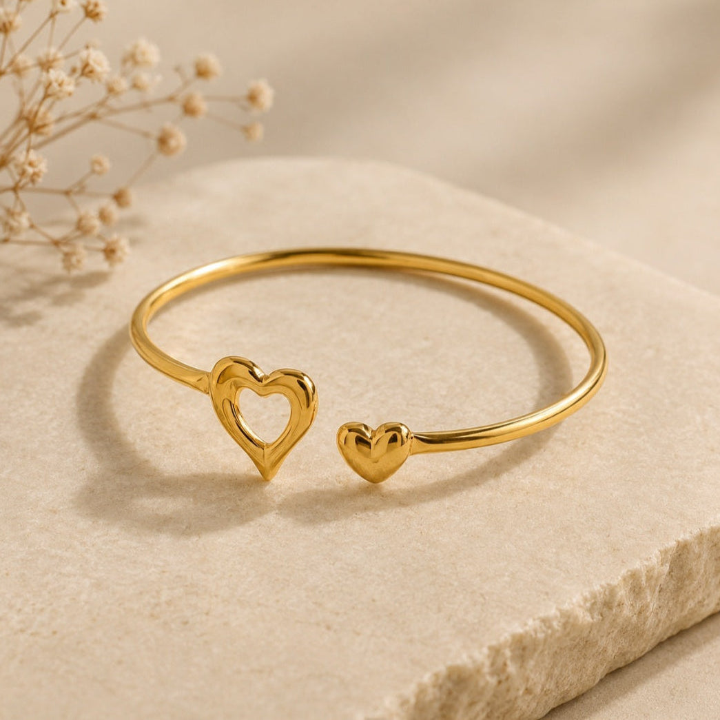 Lizzy Heart Cuff - Gold Heart Bracelet - Zoha Los Angeles