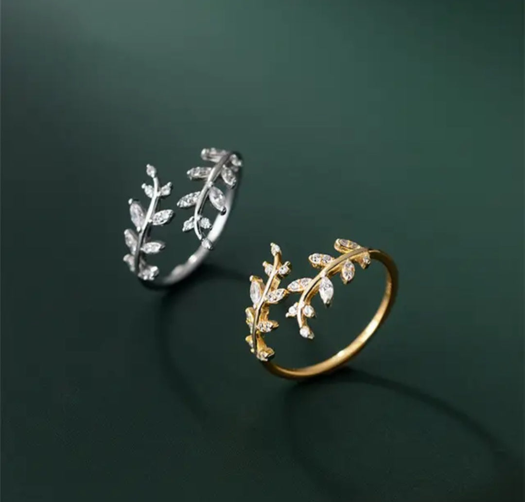 Leaf Ring in gold - 18k gold plated adjustable ring by Zoha Los Angeles