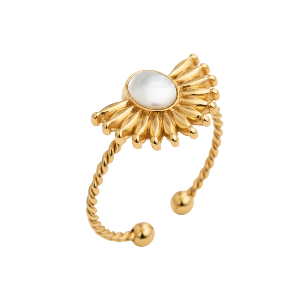Solara Mother of Pearl Ring in gold with sunburst detailing – Zoha Los Angeles