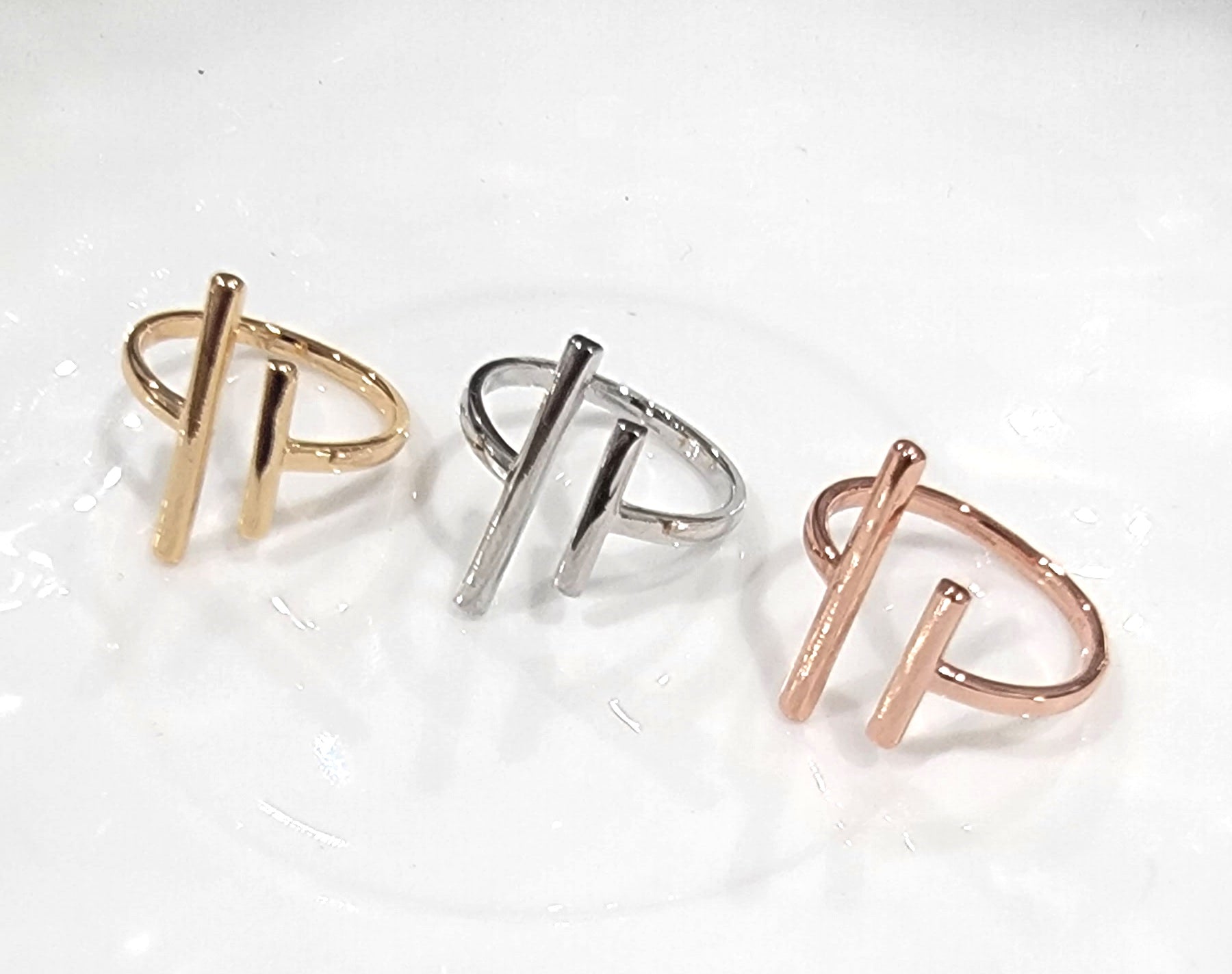 Nura Ring | Adjustable Dainty Ring
