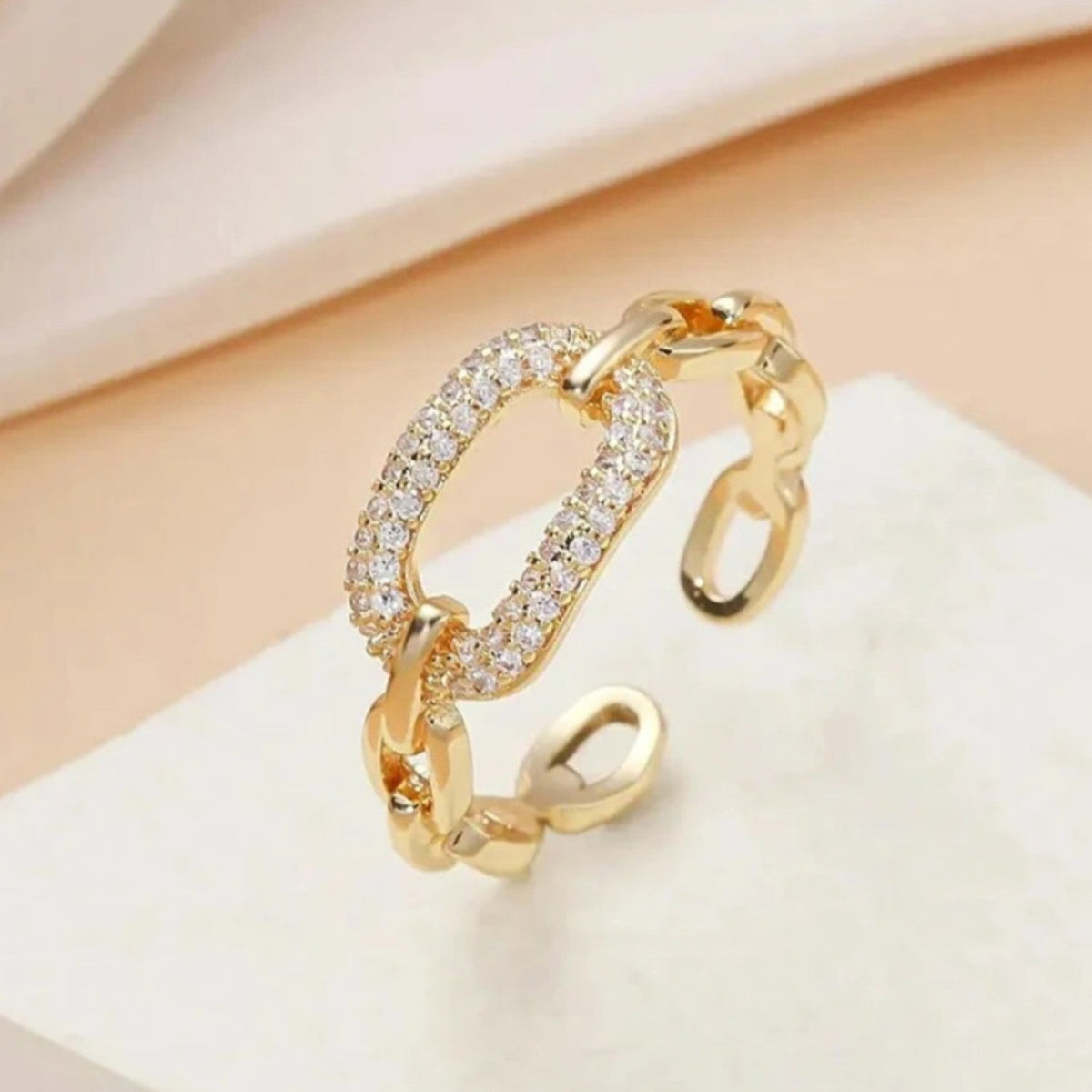 oval pavé ring