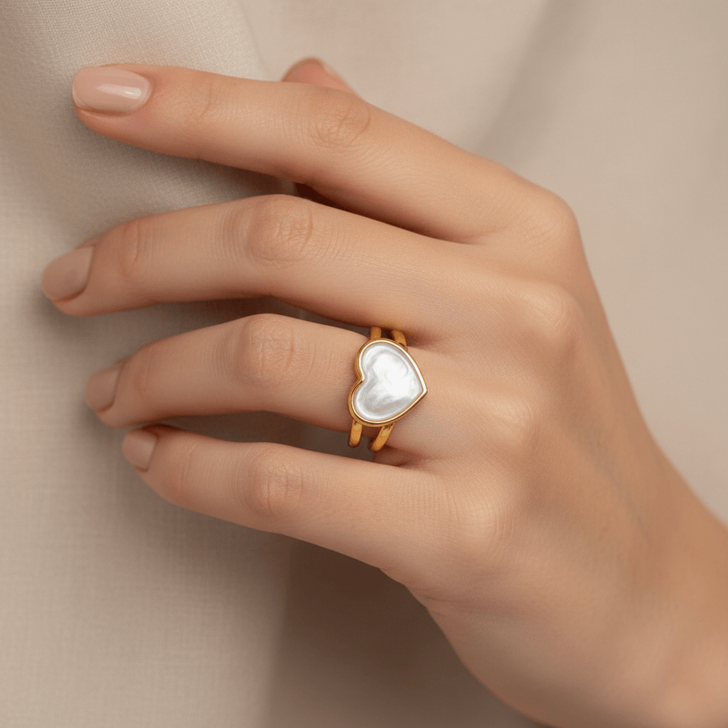 Mother-of-pearl heart ring